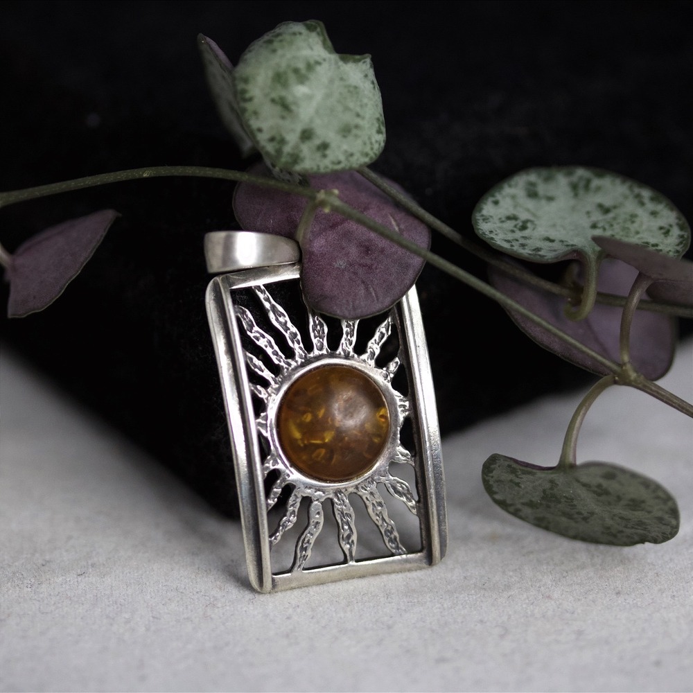 Vintage 925 Sterling Silver Sunburst Amber Pendant Rectangular Celestial Charm